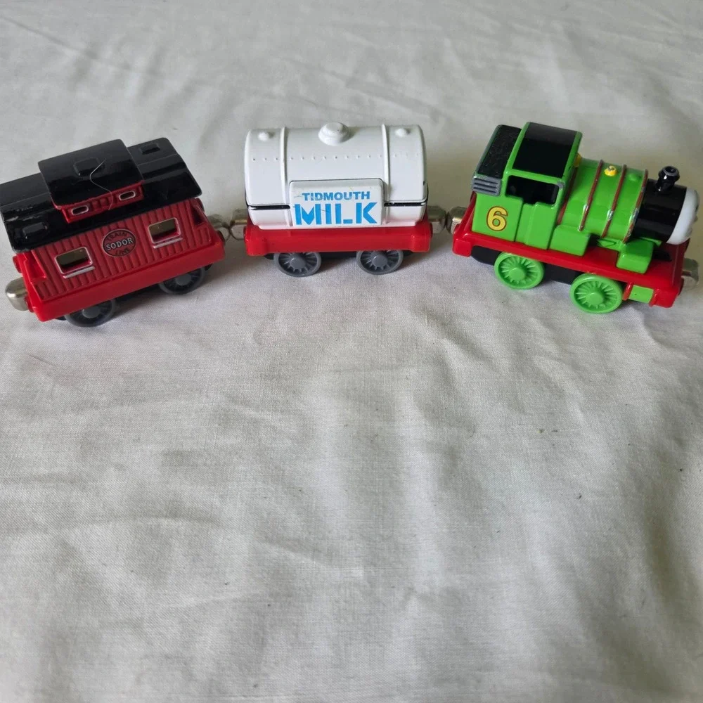 Thomas Friend TakeAlong Percy 6 Tidmouth Milk Tanker Sodor Caboose Diecast Train
